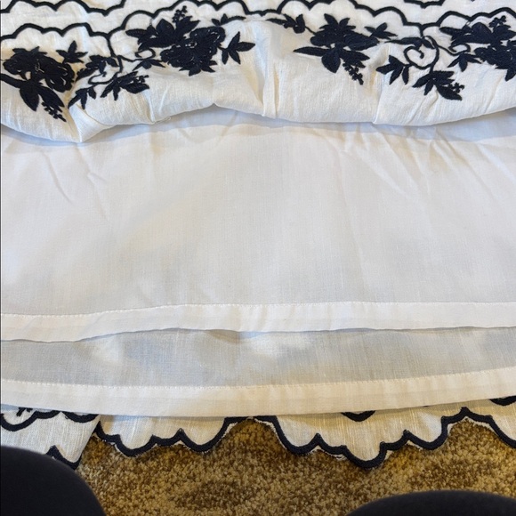 J. Crew White Skirt with Navy Floral Embroidery - Picture 6 of 6